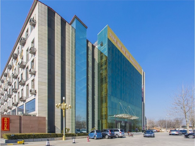 上海天然贺百岁天然矿泉水批发价